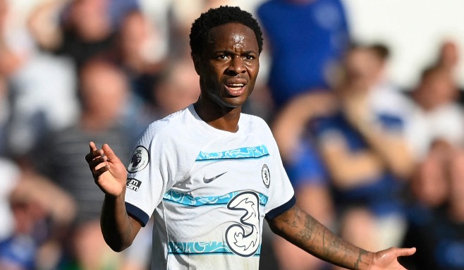 2022-08-06, Sterling i debuten.